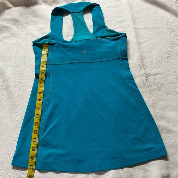 Lululemon Athletica Blue Fitted Tank Top with Cut Out - Picture 8 of 8